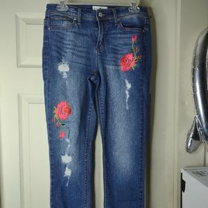 Woman's Black Daisy Rose Jeans Size 7
